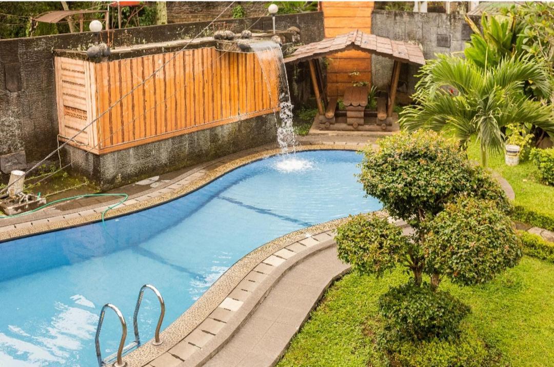 Villa Anjung Balak Cisarua Esterno foto