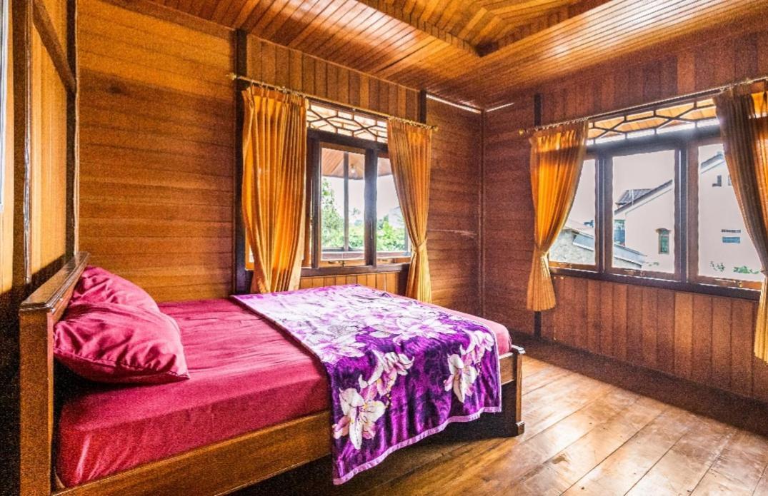 Villa Anjung Balak Cisarua Esterno foto